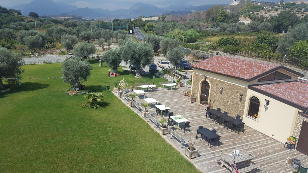 Agriturismo Donna Beatrice Bianco Zewnętrze zdjęcie