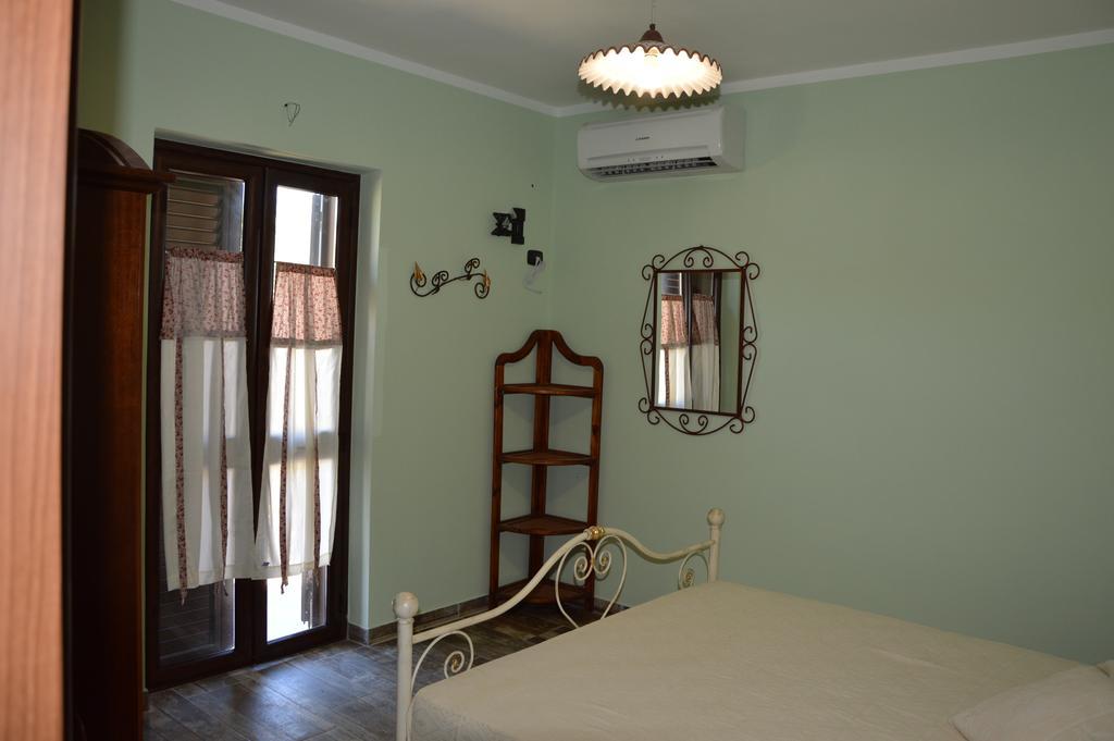 Agriturismo Donna Beatrice Bianco Pokój zdjęcie