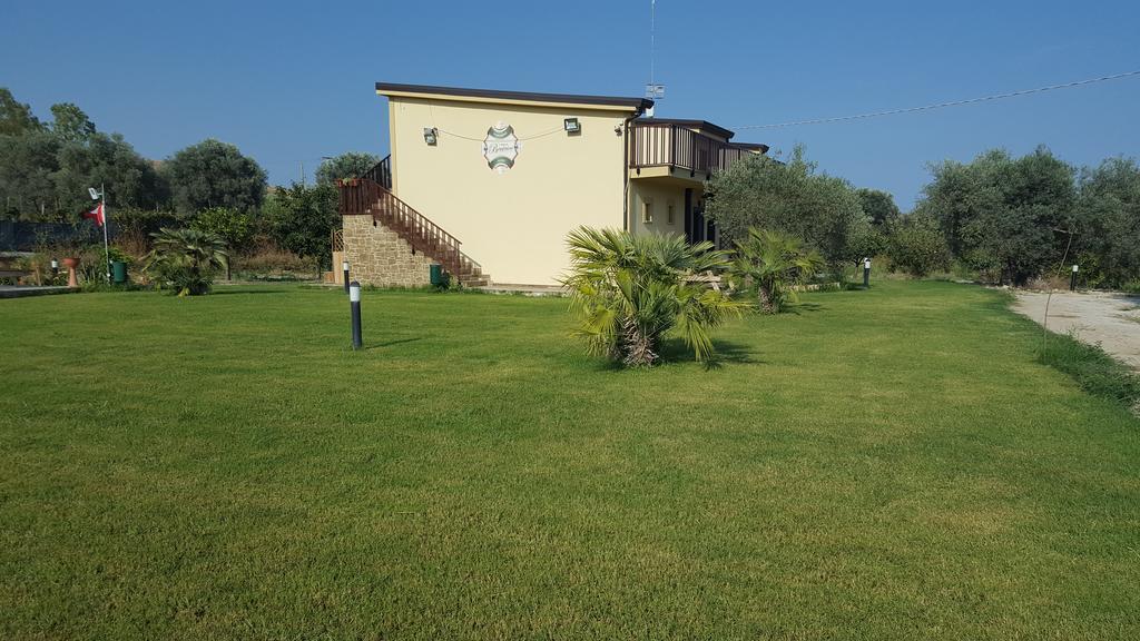 Agriturismo Donna Beatrice Bianco Zewnętrze zdjęcie